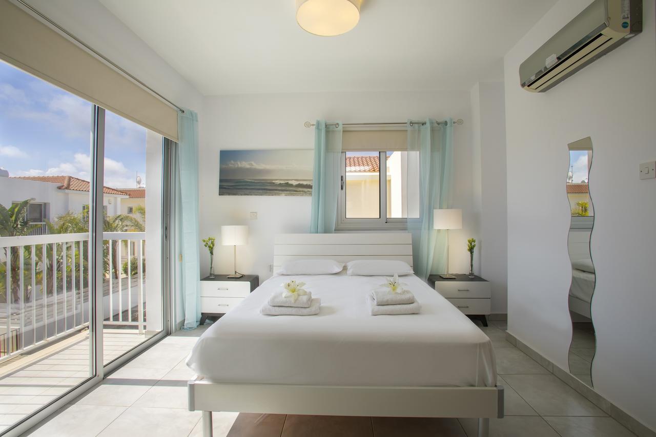 Villa Posidonas 9 Pernera Bagian luar foto